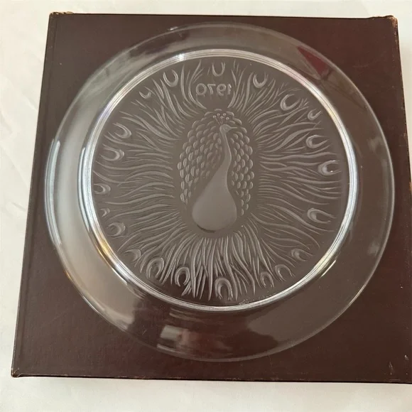 LALIQUE FRANCE CRYSTAL COLLECTOR PLATE LIMITED EDITION 1970 ~ PEACOCK ~ SIGNED - Picture 4 of 9